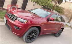 جیپ گراند شیرۆکی